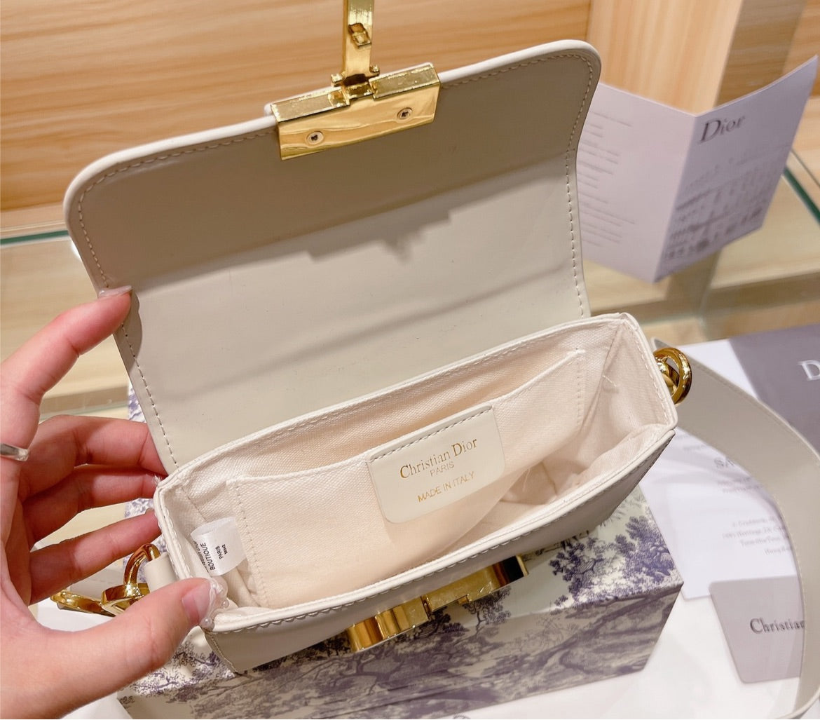 Small Dior woman crossbody
